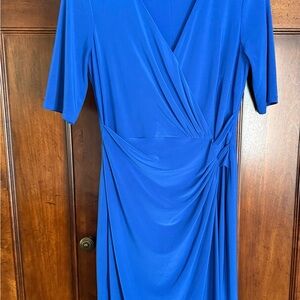 Lauren Ralph Lauren wrap dress size 4 in beautiful azure blue